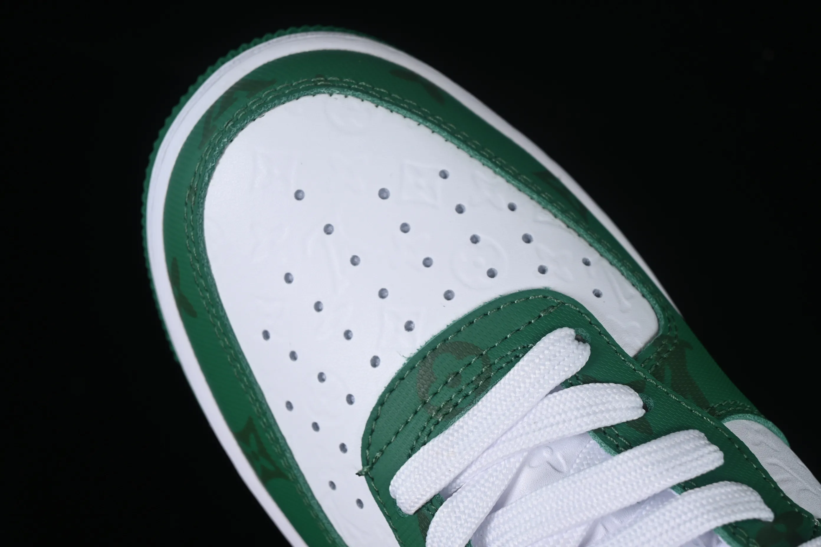 All categories Nk Air Force 1 Air Force series Nk Air Force 1 Mid Air Force mid-top Nk Air Force 1'07 Low Donkey brand print Air Force One mid-top casual sneakers CW2289-111